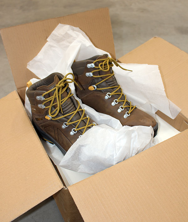 <span>
<!-- THEME DEBUG -->
<!-- THEME HOOK: 'field' -->
<!-- FILE NAME SUGGESTIONS:
* field--paragraph--field-subtitle--portfolio-item.html.twig
* field--paragraph--field-subtitle.html.twig
* field--paragraph--portfolio-item.html.twig
* field--field-subtitle.html.twig
* field--string.html.twig
x field.html.twig
-->
<!-- BEGIN OUTPUT from 'themes/ridgewood/templates/field.html.twig' -->
Dolpak
<!-- END OUTPUT from 'themes/ridgewood/templates/field.html.twig' -->
</span>
<!-- THEME DEBUG -->
<!-- THEME HOOK: 'field' -->
<!-- FILE NAME SUGGESTIONS:
* field--paragraph--field-title--portfolio-item.html.twig
* field--paragraph--field-title.html.twig
* field--paragraph--portfolio-item.html.twig
* field--field-title.html.twig
* field--string.html.twig
x field.html.twig
-->
<!-- BEGIN OUTPUT from 'themes/ridgewood/templates/field.html.twig' -->
Papier półpergamin, pergamin, siarczan bielony
<!-- END OUTPUT from 'themes/ridgewood/templates/field.html.twig' -->